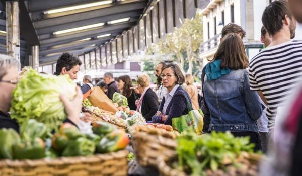Mercado de la Bretxa