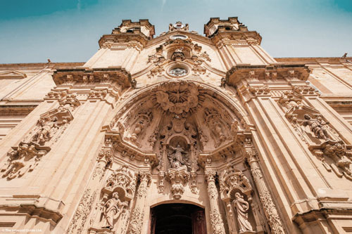 Main entrance to the basilica.